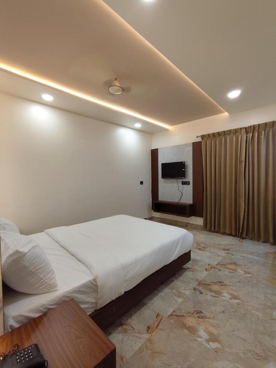 Sree Mahalakshmi Residency By K Hotels Virudunagar Zewnętrze zdjęcie